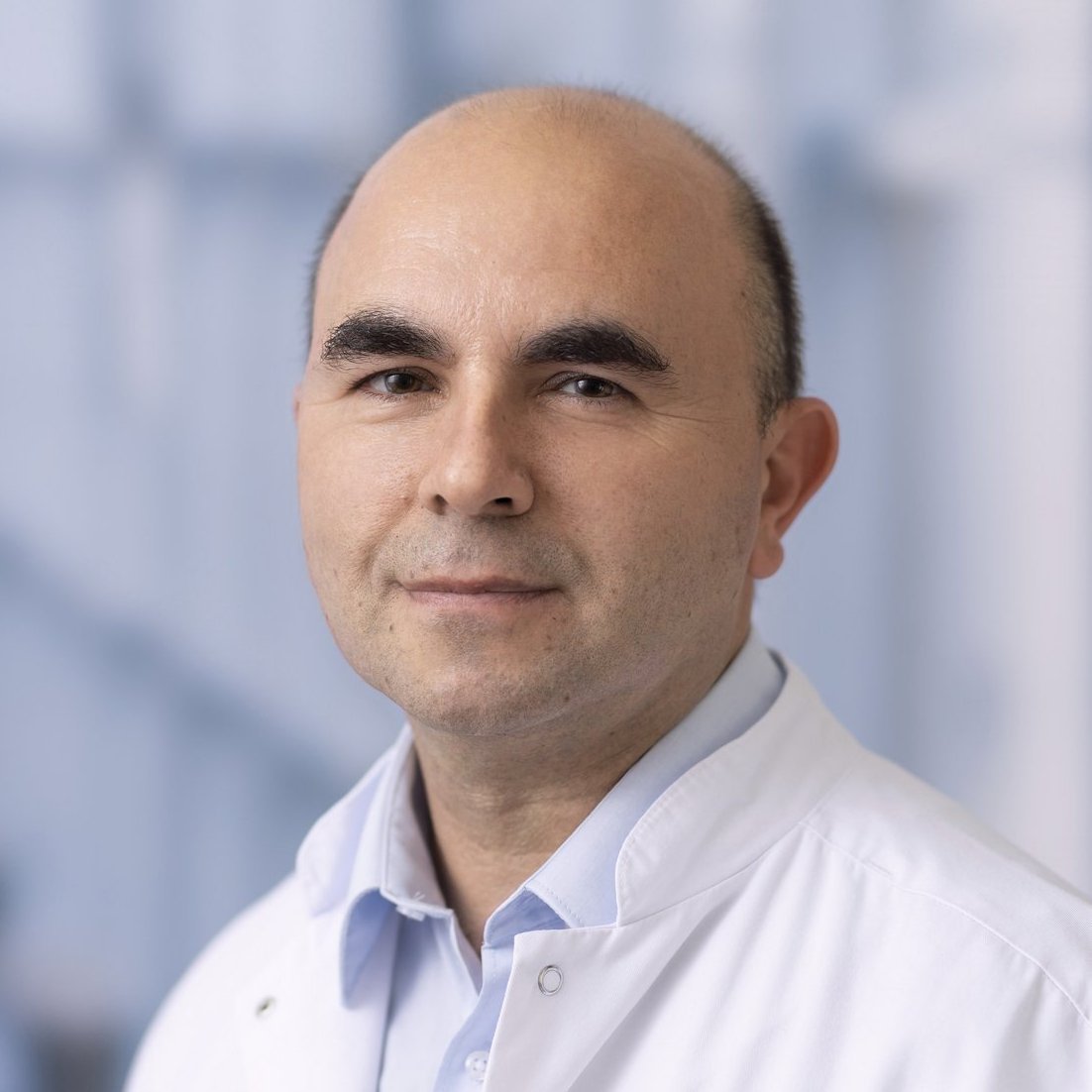 Dr. Boyan Ivanov | 2305_akh_46 Portraitfoto von Herrn Dr. Boyan Ivanov